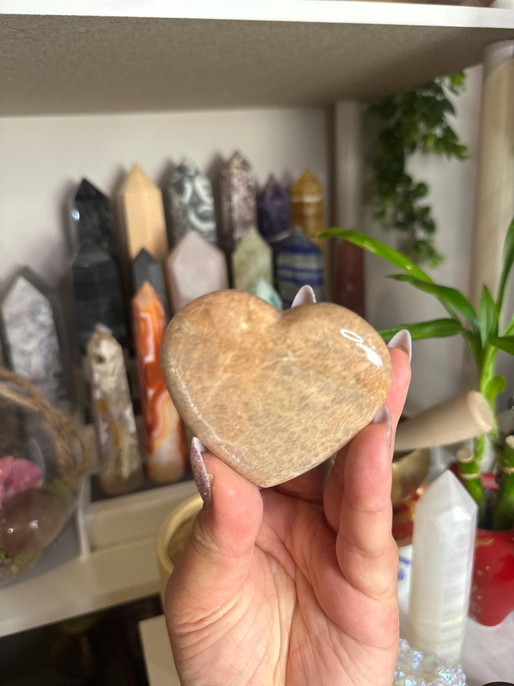 Crystal + Rocks| Flashy | Peach Moonstone Heart | 3inch